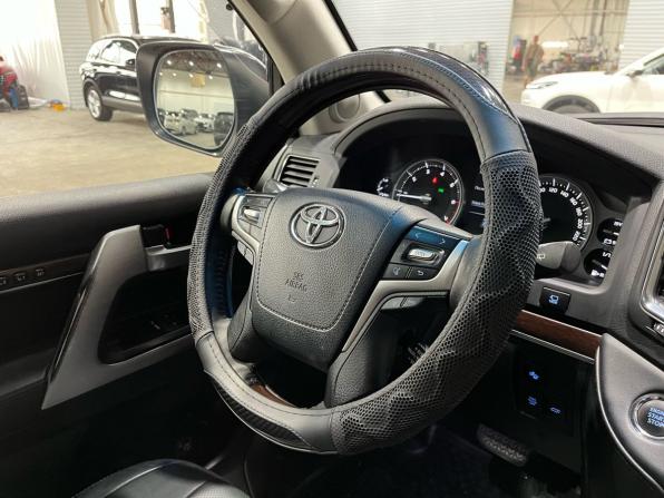 Toyota Land Cruiser 200 Series Рестайлинг 2 с пробегом 2016 года, цена 5 700 000 рублей, 133346 км, внедорожник, Автокод Объявления