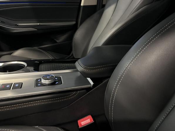 Omoda S5 с пробегом 2023 года, цена 1 717 000 рублей, 21383 км, седан, Автокод Объявления