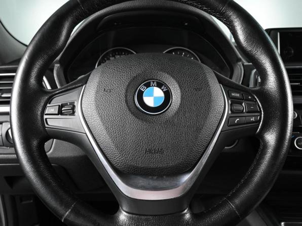 BMW 3 серии VI (F3x) Рестайлинг с пробегом 2017 года, цена 2 120 000 рублей, 156524 км, седан, Автокод Объявления