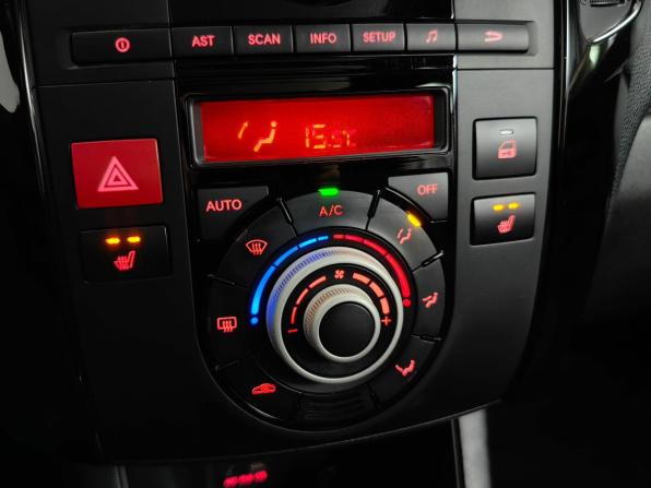 Kia Venga I с пробегом 2012 года, цена 695 000 рублей, 230278 км, минивэн, Автокод Объявления