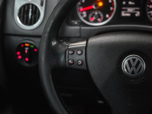 Volkswagen Tiguan I с пробегом 2010 года, цена 999 000 рублей, 263761 км, внедорожник, Автокод Объявления