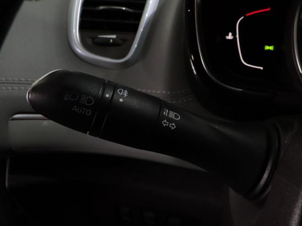 Renault Espace V с пробегом 2016 года, цена 1 490 000 рублей, 258000 км, минивэн, Автокод Объявления