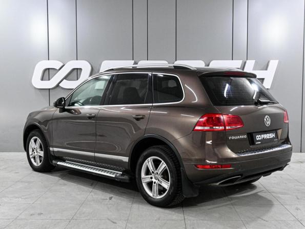 Volkswagen Touareg II с пробегом 2011 года, цена 1 825 000 рублей, 195227 км, внедорожник, Автокод Объявления