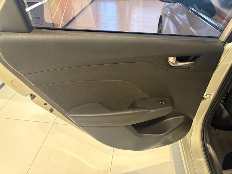 Hyundai Solaris II Екатеринбург  - изображение 11