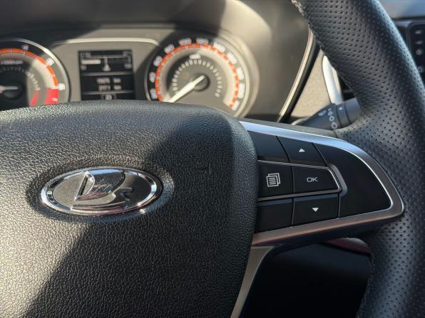 Lada (ВАЗ) Vesta I Рестайлинг (NG) с пробегом 2024 года, цена 1 399 000 рублей, 15675 км, седан, Автокод Объявления