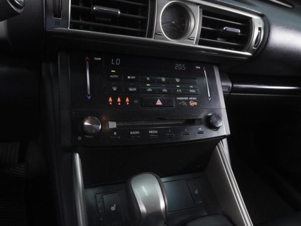 Lexus IS III с пробегом 2013 года, цена 2 399 000 рублей, 115900 км, седан, Автокод Объявления
