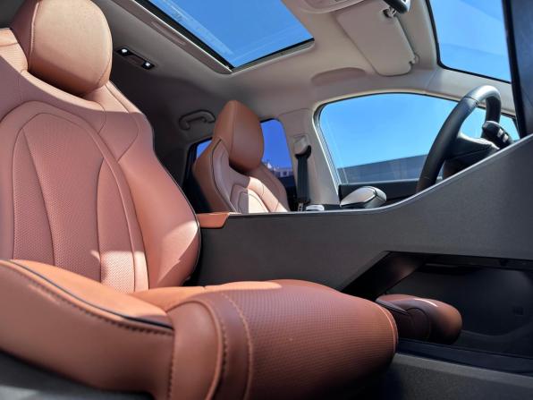 Omoda C5 I с пробегом 2023 года, цена 1 695 000 рублей, 27857 км, внедорожник, Автокод Объявления