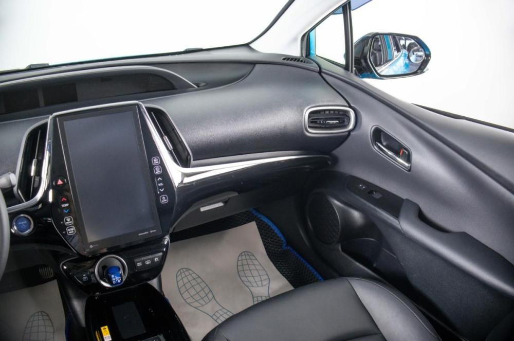 Toyota Prius IV (XW50) Пермь  - изображение 15