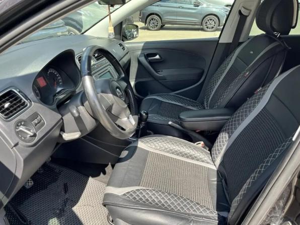 Volkswagen Polo V с пробегом 2013 года, цена 650 000 рублей, 259022 км, седан, Автокод Объявления