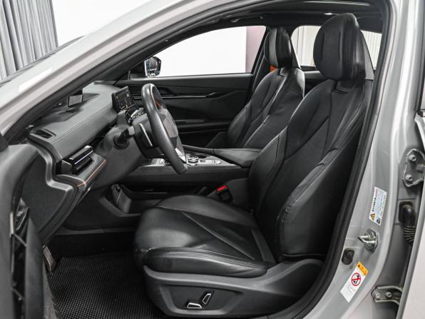 Changan UNI-V I с пробегом 2022 года, цена 2 098 000 рублей, 41301 км, лифтбек, Автокод Объявления