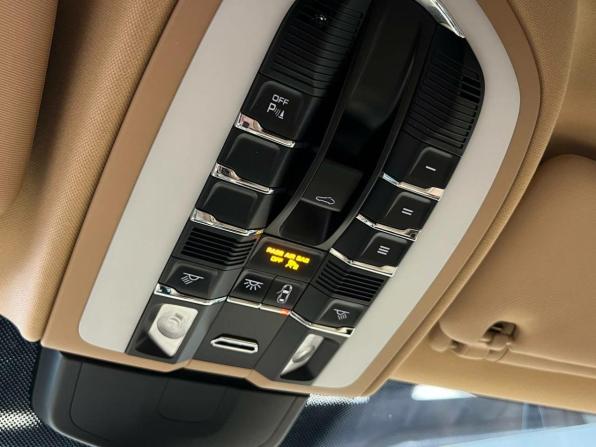 Porsche Cayenne II (958) с пробегом 2012 года, цена 3 050 000 рублей, 127830 км, внедорожник, Автокод Объявления