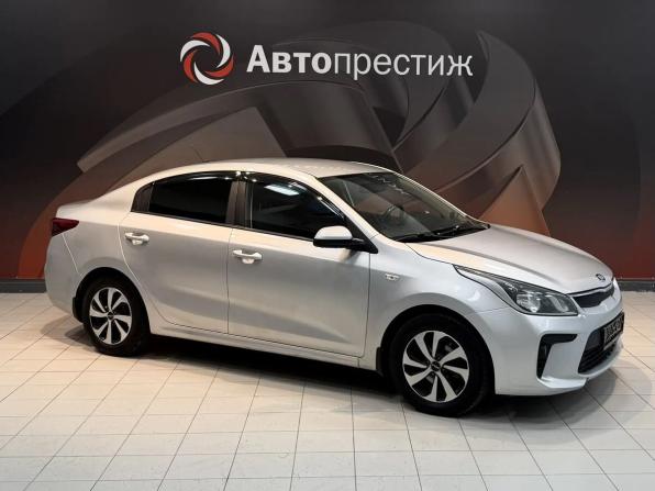 Kia Rio IV с пробегом 2018 года, цена 1 070 000 рублей, 190000 км, седан, Автокод Объявления