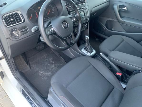 Volkswagen Polo V Рестайлинг с пробегом 2017 года, цена 1 199 900 рублей, 85000 км, седан, Автокод Объявления