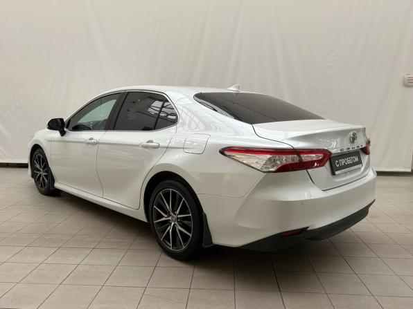 Toyota Camry VIII (XV70) Рестайлинг с пробегом 2021 года, цена 2 950 000 рублей, 93763 км, седан, Автокод Объявления