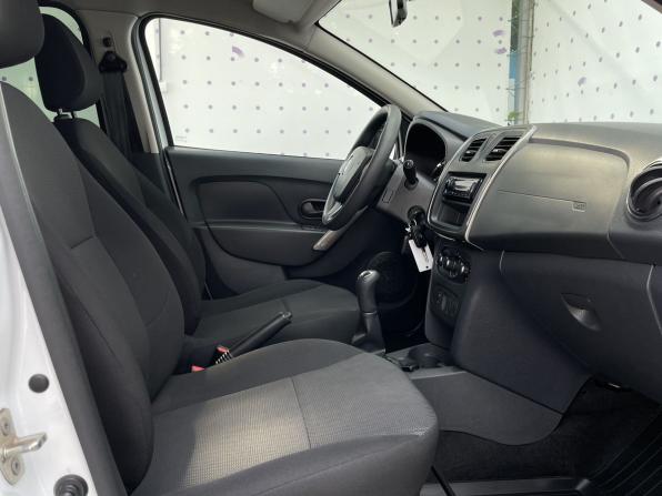 Renault Sandero II с пробегом 2017 года, цена 1 030 000 рублей, 39537 км, хэтчбек, Автокод Объявления