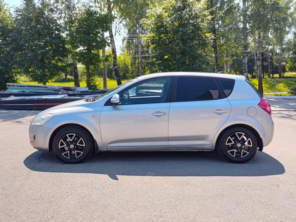 Kia Ceed I с пробегом 2009 года, цена 570 000 рублей, 240000 км, хэтчбек, Автокод Объявления