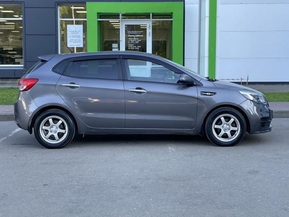 Kia Rio III Рестайлинг с пробегом 2015 года, цена 949 000 рублей, 147108 км, хэтчбек, Автокод Объявления