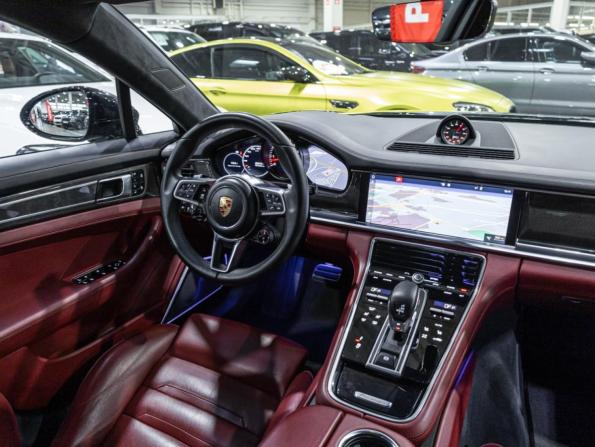 Porsche Panamera II с пробегом 2019 года, цена 9 499 900 рублей, 66011 км, лифтбек, Автокод Объявления