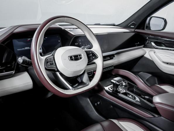 Geely Monjaro I с пробегом 2023 года, цена 2 970 000 рублей, 74911 км, внедорожник, Автокод Объявления