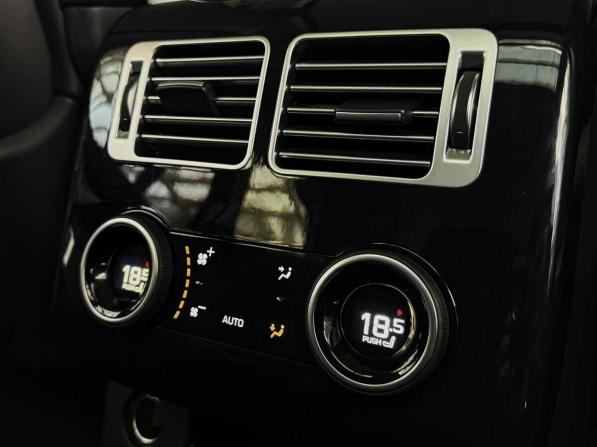Land Rover Range Rover IV Рестайлинг с пробегом 2018 года, цена 6 065 000 рублей, 96068 км, внедорожник, Автокод Объявления