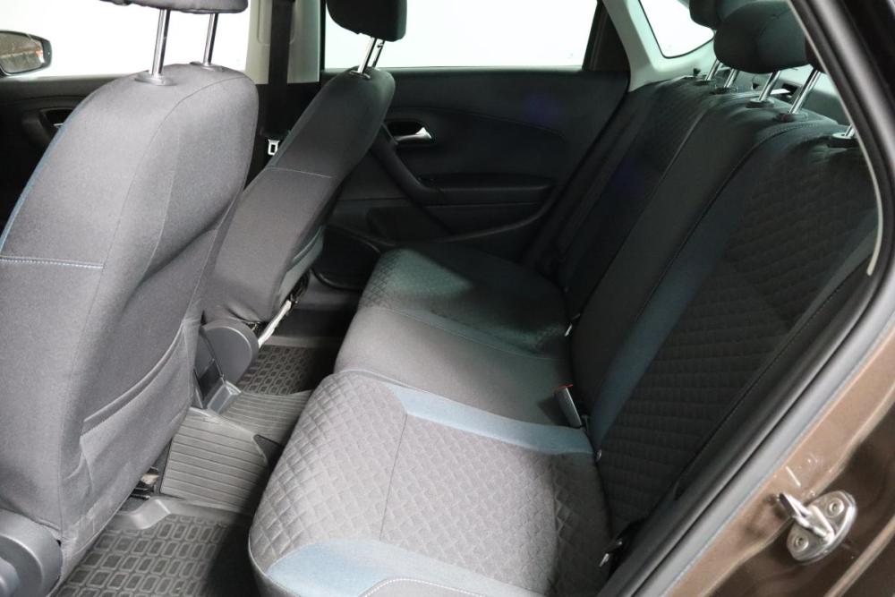 Volkswagen Polo V Рестайлинг Санкт-Петербург  - изображение 14