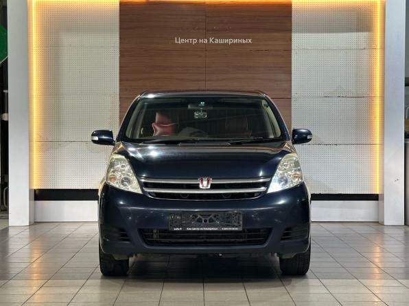 Toyota ISis I Рестайлинг с пробегом 2010 года, цена 1 049 000 рублей, 297611 км, компактвэн, Автокод Объявления