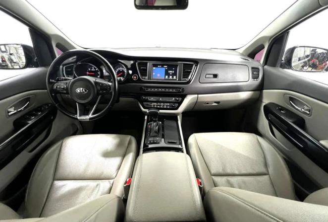 Kia Carnival III с пробегом 2017 года, цена 2 600 000 рублей, 173518 км, минивэн, Автокод Объявления