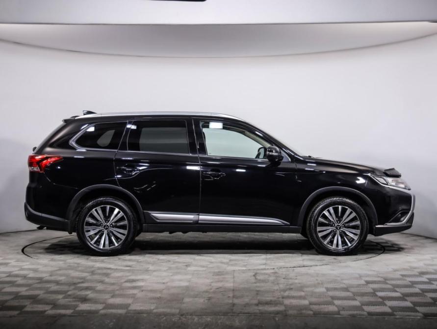 Mitsubishi Outlander III Рестайлинг 3 Санкт-Петербург  - изображение 4