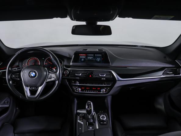 BMW 5 серии VII (G30/G31/G38) с пробегом 2018 года, цена 2 790 000 рублей, 201127 км, седан, Автокод Объявления