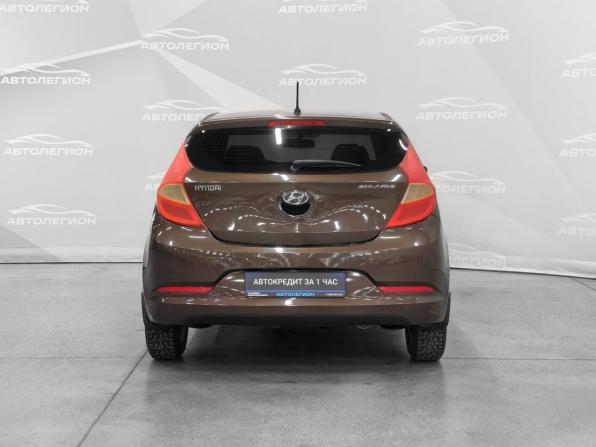 Hyundai Solaris I Рестайлинг с пробегом 2015 года, цена 850 000 рублей, 125312 км, хэтчбек, Автокод Объявления