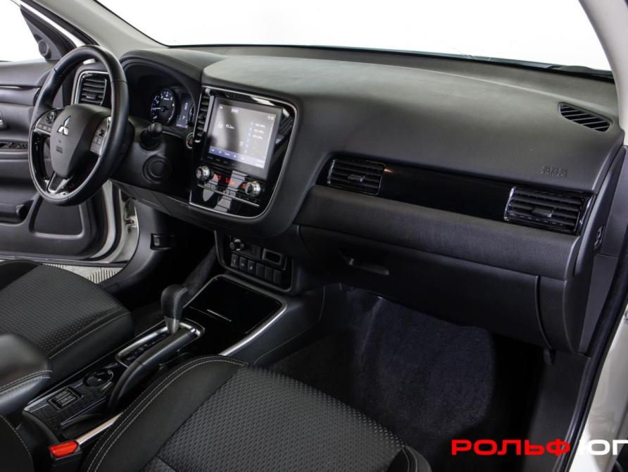 Mitsubishi Outlander III Рестайлинг 3 Москва  - изображение 7