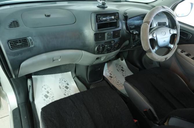 Toyota Raum I с пробегом 2000 года, цена 299 000 рублей, 327000 км, компактвэн, Автокод Объявления
