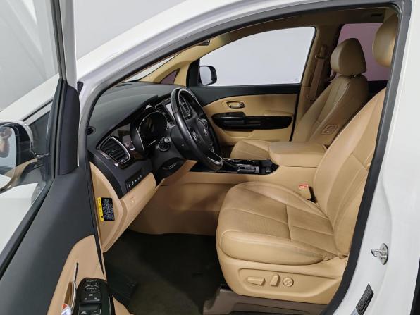 Kia Carnival III с пробегом 2018 года, цена 3 199 000 рублей, 101507 км, минивэн, Автокод Объявления