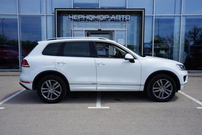 Volkswagen Touareg II Рестайлинг с пробегом 2016 года, цена 3 676 000 рублей, 127819 км, внедорожник, Автокод Объявления