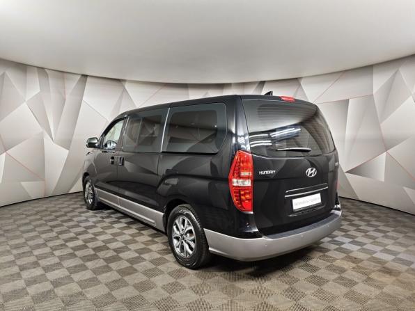 Hyundai H-1 II Рестайлинг 2 с пробегом 2018 года, цена 2 599 000 рублей, 146309 км, минивэн, Автокод Объявления