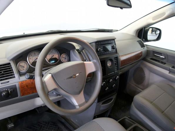 Chrysler Town &amp; Country V с пробегом 2008 года, цена 825 000 рублей, 260000 км, минивэн, Автокод Объявления