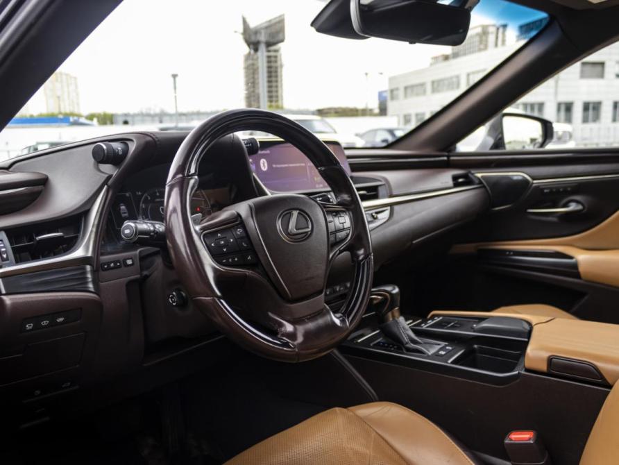 Lexus ES VII Москва  - изображение 9
