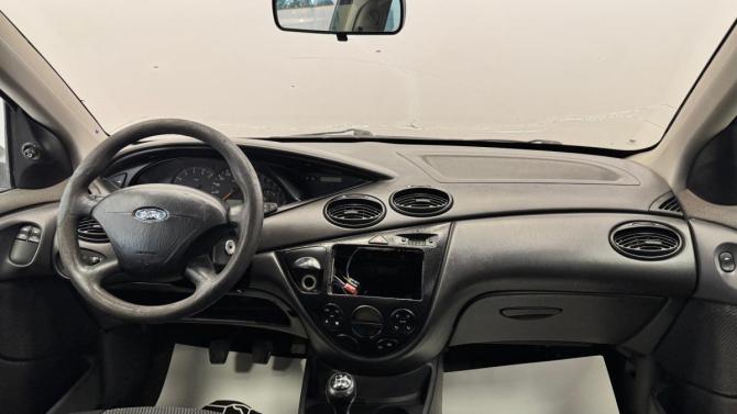 Ford Focus I Рестайлинг с пробегом 2005 года, цена 190 000 рублей, 424276 км, седан, Автокод Объявления