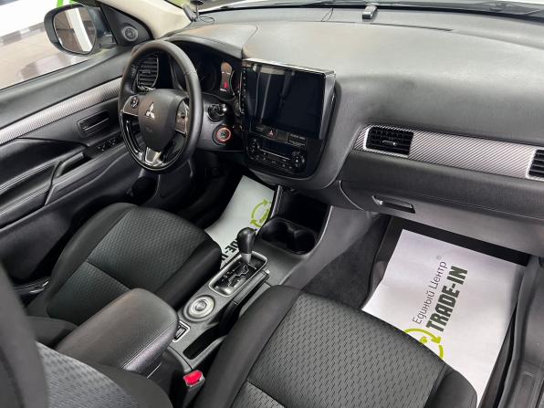 Mitsubishi Outlander III Рестайлинг 2 с пробегом 2015 года, цена 1 695 000 рублей, 180327 км, внедорожник, Автокод Объявления