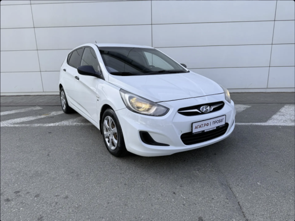 Hyundai Solaris I с пробегом 2013 года, цена 790 000 рублей, 188934 км, хэтчбек, Автокод Объявления