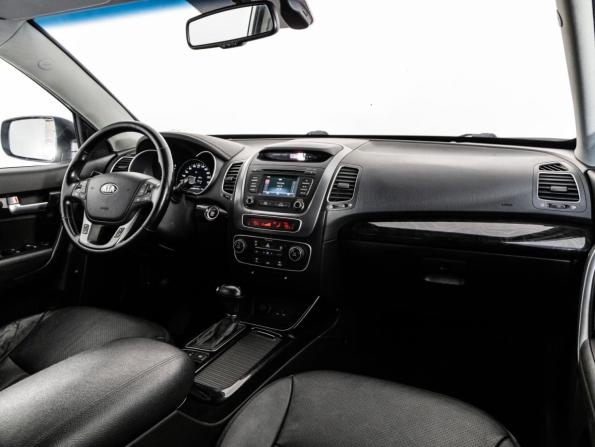 Kia Sorento II Рестайлинг с пробегом 2013 года, цена 1 549 000 рублей, 288394 км, внедорожник, Автокод Объявления