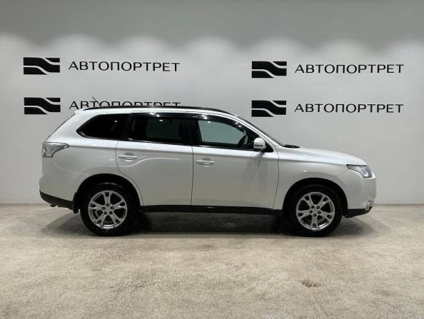 Mitsubishi Outlander III с пробегом 2014 года, цена 1 179 000 рублей, 216236 км, внедорожник, Автокод Объявления