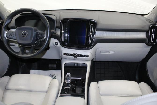 Volvo XC40 I с пробегом 2018 года, цена 2 129 000 рублей, 120541 км, внедорожник, Автокод Объявления