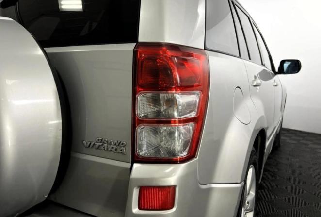 Suzuki Grand Vitara II Рестайлинг с пробегом 2008 года, цена 990 000 рублей, 230341 км, внедорожник, Автокод Объявления