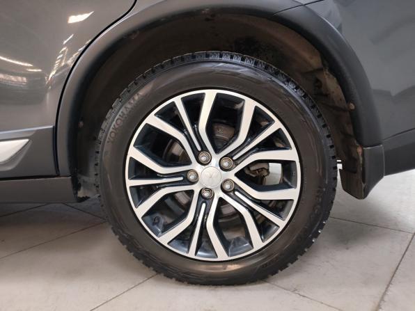 Mitsubishi Outlander III Рестайлинг 2 с пробегом 2017 года, цена 2 100 000 рублей, 92300 км, внедорожник, Автокод Объявления