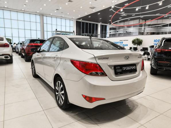 Hyundai Solaris I Рестайлинг с пробегом 2015 года, цена 865 000 рублей, 178276 км, седан, Автокод Объявления