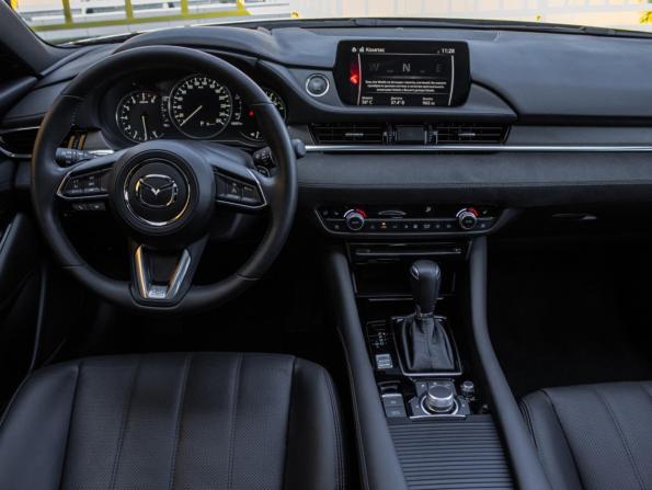 Mazda 6 III (GJ) Рестайлинг 2 с пробегом 2021 года, цена 3 650 000 рублей, 20000 км, седан, Автокод Объявления