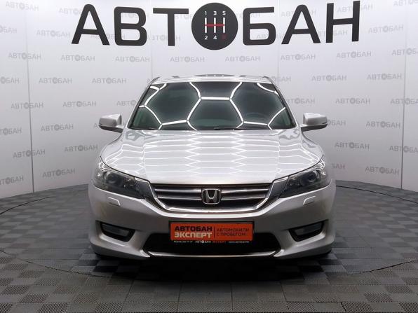 Honda Accord IX с пробегом 2013 года, цена 1 200 000 рублей, 354699 км, седан, Автокод Объявления