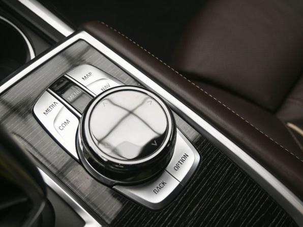 BMW 7 серии VI (G11/G12) с пробегом 2017 года, цена 3 680 000 рублей, 215977 км, седан, Автокод Объявления