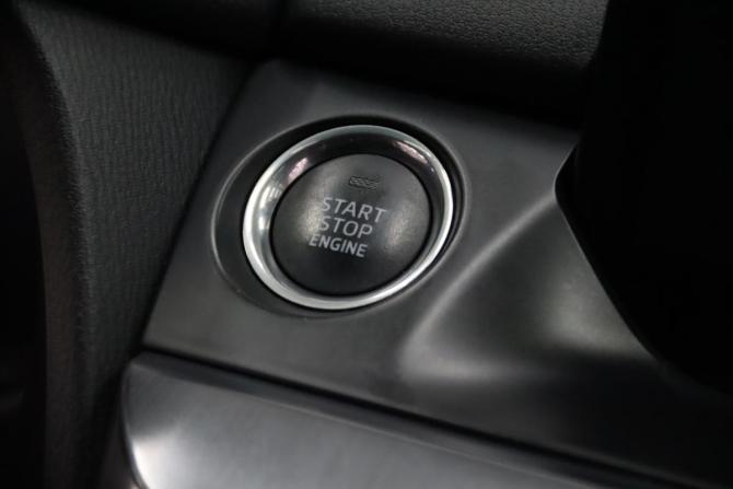 Mazda 6 III (GJ) Рестайлинг с пробегом 2016 года, цена 1 725 250 рублей, 227339 км, седан, Автокод Объявления